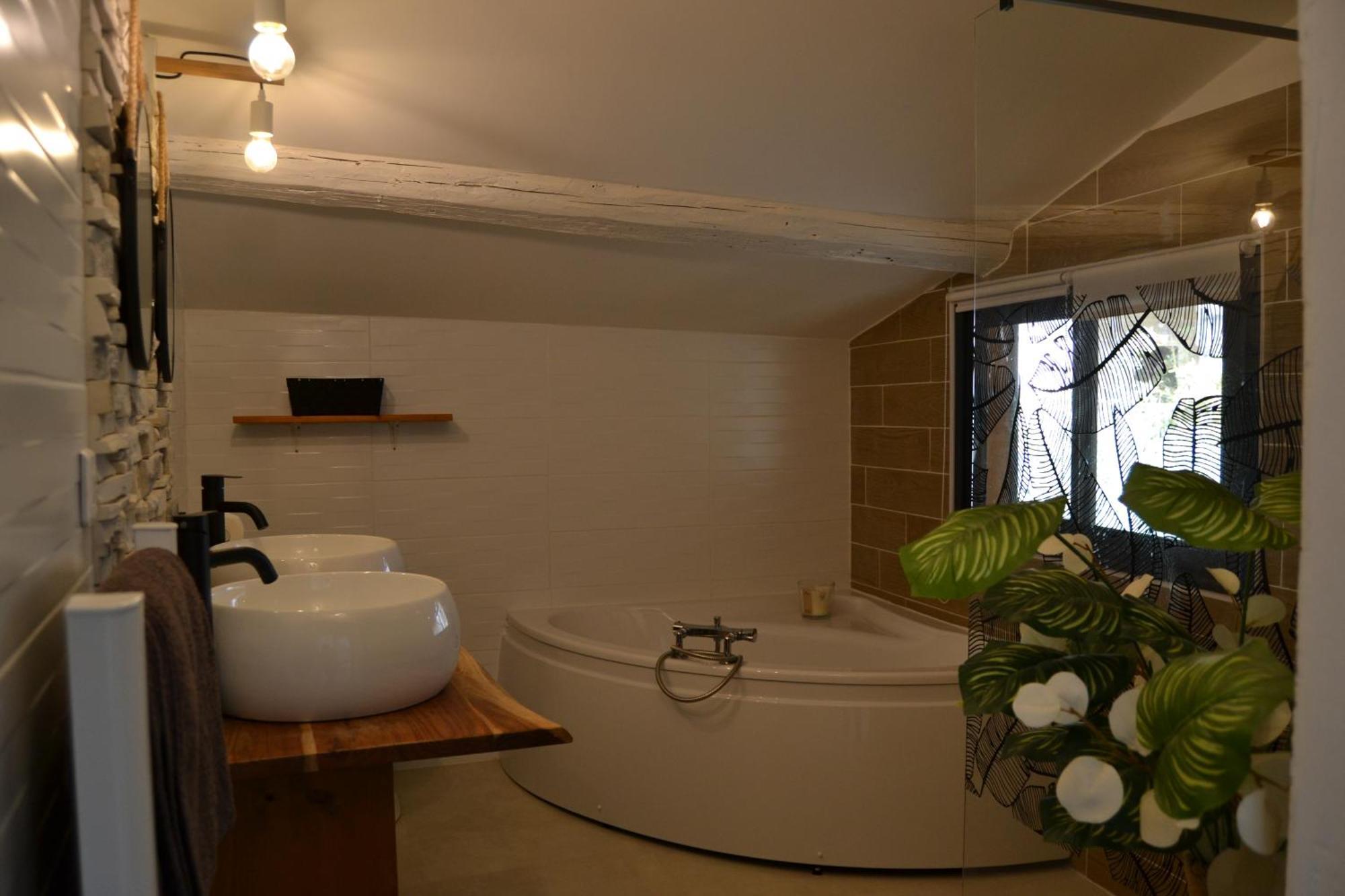Bed and Breakfast La Cachette Aigues-Vives  Exteriér fotografie