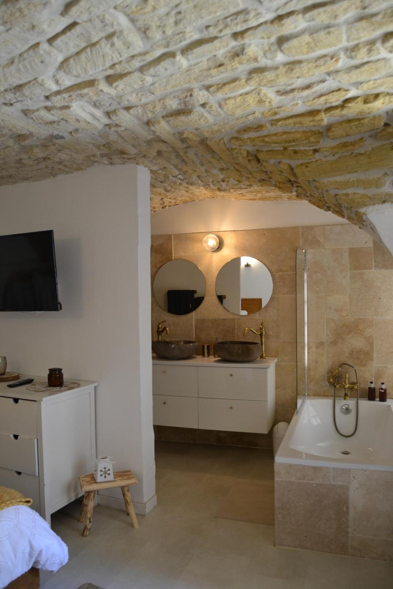 Bed and Breakfast La Cachette Aigues-Vives  Exteriér fotografie
